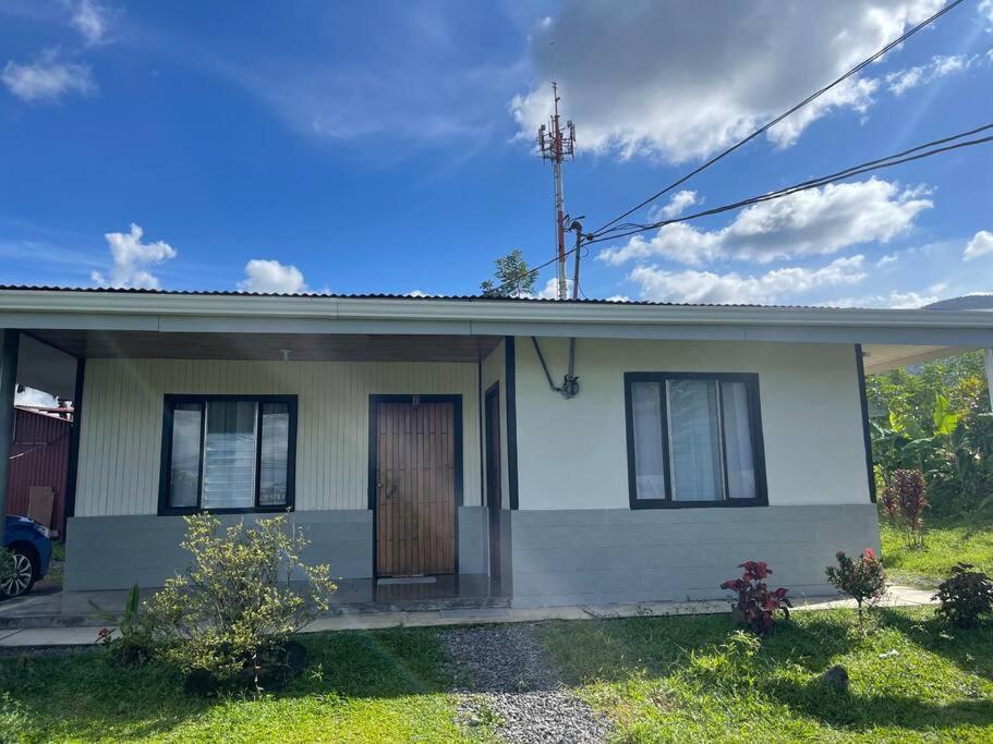 Large & Confortable Family House La Fortuna Exteriér fotografie